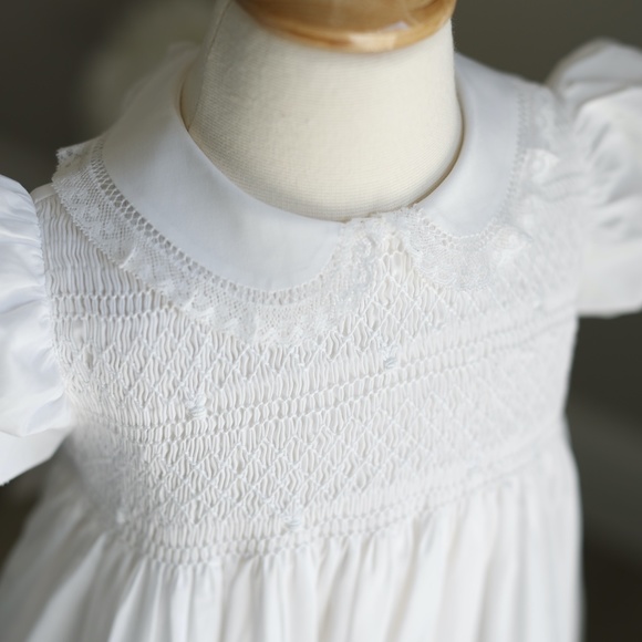 Girls Lacey Smocked Dress White Heirloom Feltman Brothers Flower Girl NWT - Picture 7 of 10